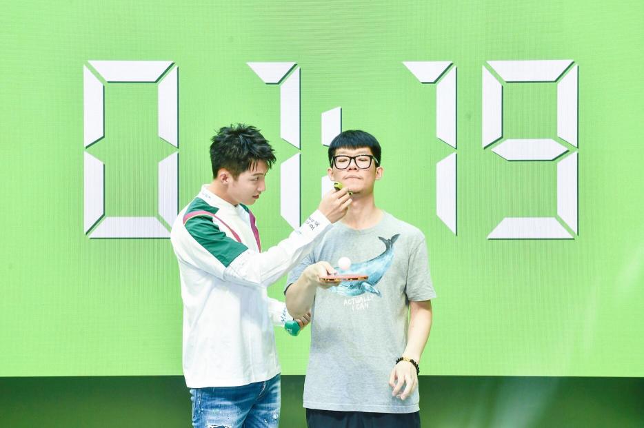 打破規(guī)則，放肆T 飛利浦新款小T刀青春首發(fā)顛覆亮相