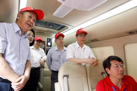 第四屆“首都國(guó)企開放日”啟幕 牡丹集團(tuán)三城三線路迎接市民