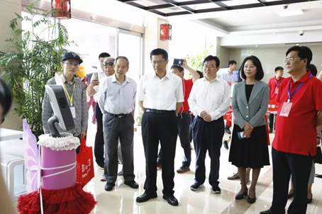 第四屆“首都國(guó)企開放日”啟幕 牡丹集團(tuán)三城三線路迎接市民