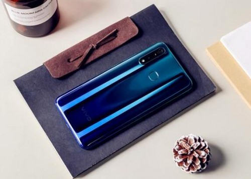 vivo Z5x今日正式開(kāi)售 這幾個(gè)不得不買(mǎi)的理由助力創(chuàng)下過(guò)億銷(xiāo)量