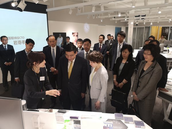 工信部部長苗圩一行到訪富士膠片總部 共推中國超高清產業(yè)發(fā)展