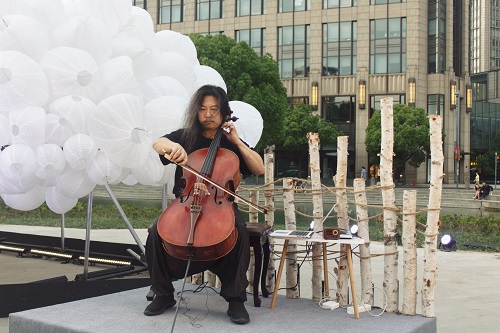 貓王收音機攜手上海表演藝術(shù)新天地，讓“一出好戲”發(fā)生在6月的日常