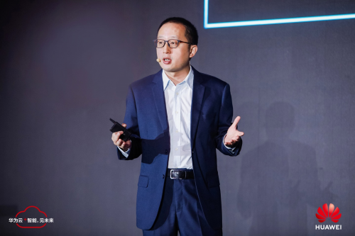 見微知智，極目未來：華為云發(fā)布存儲All-Flash戰(zhàn)略與極速IO云硬盤