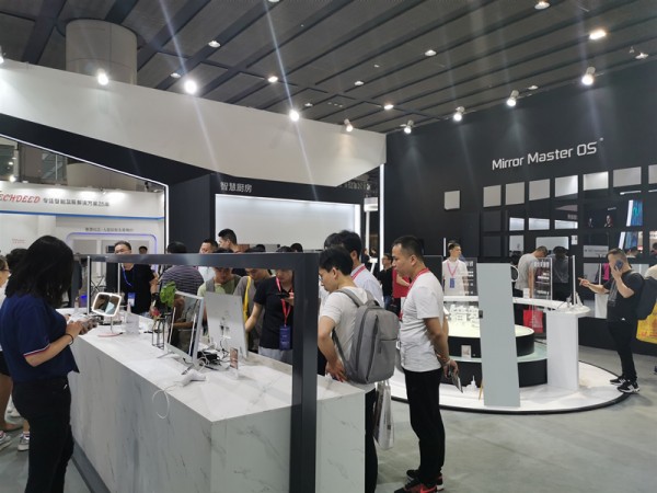 銳吉亮相建博會 推動家居進入全鏡智能時代！