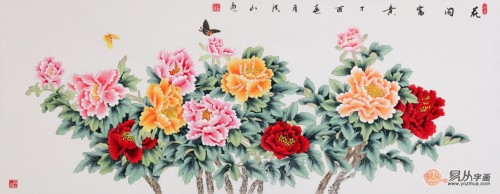 客廳背景墻上的掛畫，名家手繪花鳥國畫更受歡迎