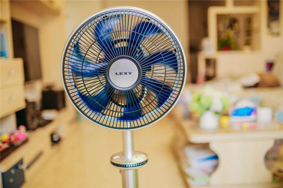 炎夏難熬？萊克魔力風智能空氣調(diào)節(jié)扇讓你涼爽一“夏”