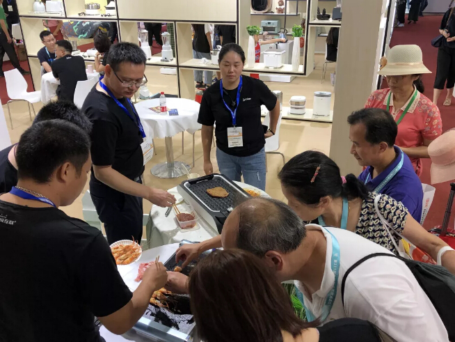 美領(lǐng)互聯(lián)閃耀上海百貨會，全面解鎖智慧家居！