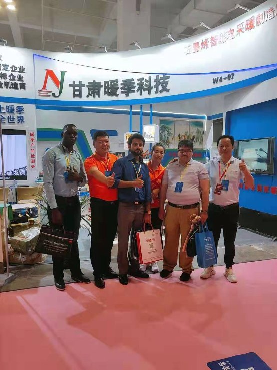 暖季地暖科技酒泉分公司甘肅暖通展成功參展！清潔供暖大勢(shì)所趨