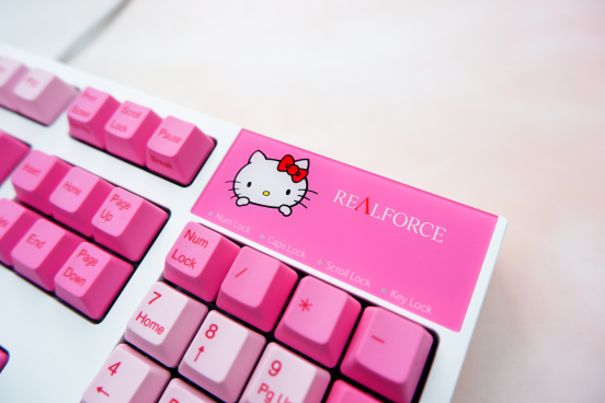 REALFORCE HELLO KITTY限量版鍵盤，ChinaJoy首亮相
