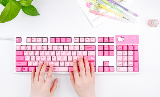 REALFORCE HELLO KITTY限量版鍵盤，ChinaJoy首亮相