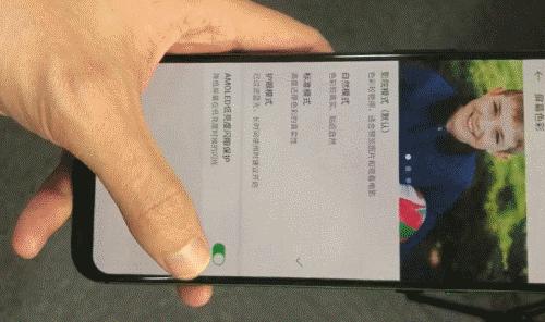 黑鯊游戲手機質(zhì)量性能俱佳,游戲玩家的新玩具
