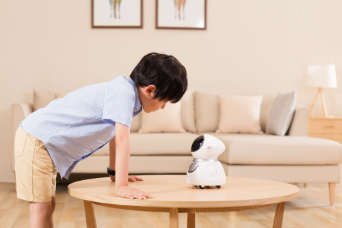 孩子喜愛的人工智能學習助手 阿爾法蛋是如何煉成的？