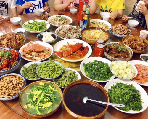 集成灶十大品牌德西曼輕松搞定一桌菜，美味營養(yǎng)又健康