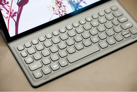 辦公娛樂能力兼?zhèn)?三星Galaxy Tab S5e套裝版僅售3798元