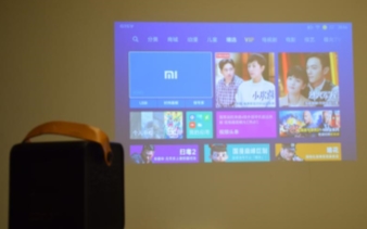 貼心、百變、智能，峰米投影儀Smart，隨時(shí)隨地帶著走！