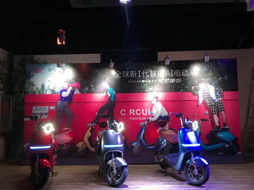 功能這么豪的愛(ài)瑪電動(dòng)車(chē)，生平僅見(jiàn)！