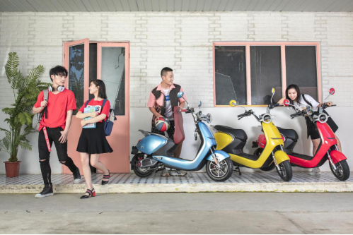 功能這么豪的愛(ài)瑪電動(dòng)車(chē)，生平僅見(jiàn)！