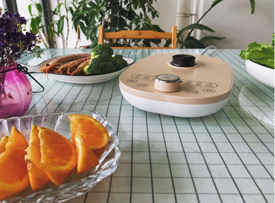 在家不開火也能涮火鍋？鳴盞涮涮養(yǎng)生壺開啟輕養(yǎng)生活