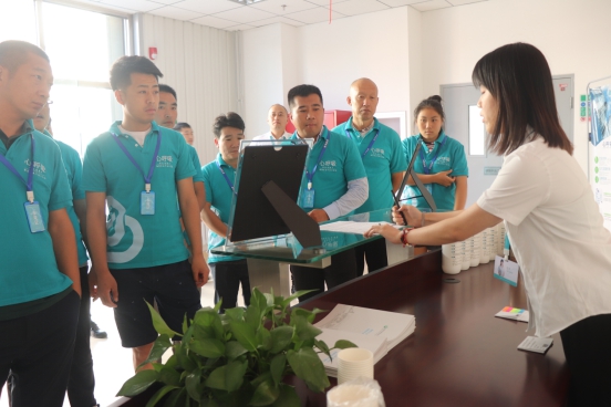 心呼吸除甲醛研發(fā)中心開放日 零距離感受國人環(huán)?？萍紝?shí)力