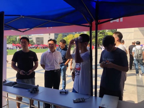 5G應用扎堆北師大！ 中國電信北京公司攜5G+VR打造智慧校園助力迎新
