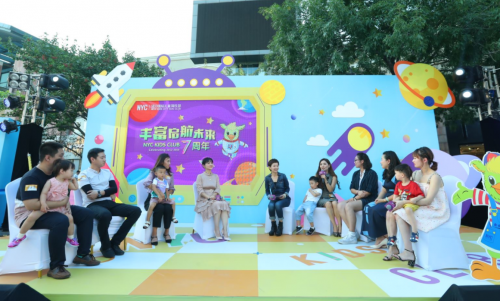 胡可任NYC早教體驗(yàn)團(tuán)首席代表，倡導(dǎo)給孩子豐富的體驗(yàn)