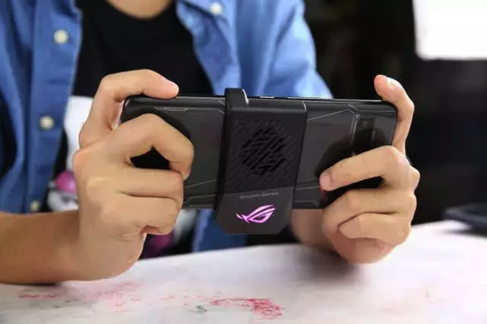蘋果發(fā)布會(huì)結(jié)束，iPhone11、ROG2等游戲手機(jī)吃雞神器哪家強(qiáng)