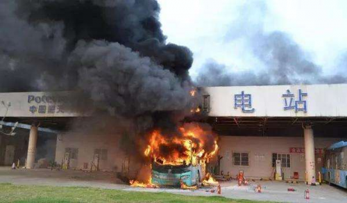 鋰電池起火爆炸成業(yè)界難題？聚吉出擊帶來福音