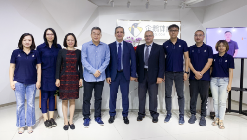 重磅！企鵝體育攜手國(guó)際舉重聯(lián)合會(huì)力量與健身分會(huì) 開(kāi)啟戰(zhàn)略合作
