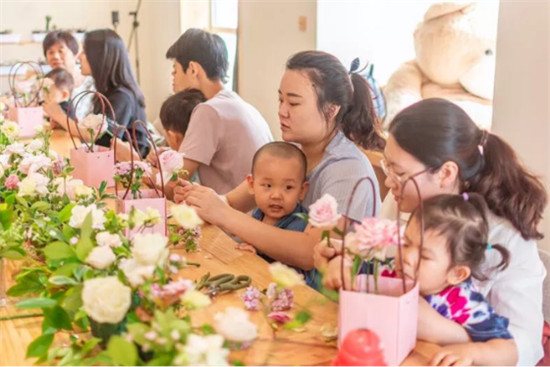 孩子該如何看電視？悅寶園來談?wù)勂渲械膶W(xué)問！
