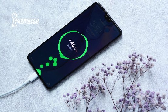 麒麟990加持 雙超級快充標(biāo)配 華為Mate30首發(fā)體驗分享