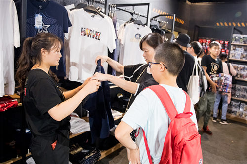 國慶去哪玩？邀你足不出“滬”玩轉(zhuǎn)漫威展！