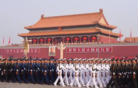 20載報(bào)國情，“星光中國芯工程”鄧中翰團(tuán)隊(duì)集體受邀參加70周年國慶觀禮