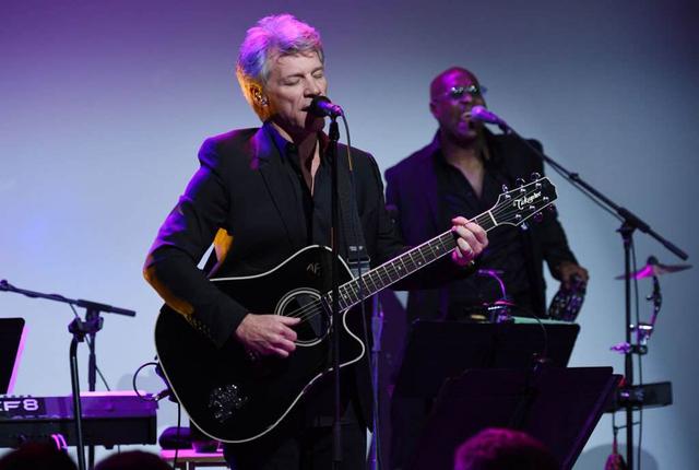 Bon Jovi：被譽為世界上最成功的搖滾樂隊之一，主唱Tony Bongiovi功不可沒
