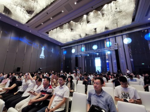 睿帆科技對話2019小蠻腰科技大會：未來大數(shù)據(jù)行業(yè)的互補(bǔ)生態(tài)