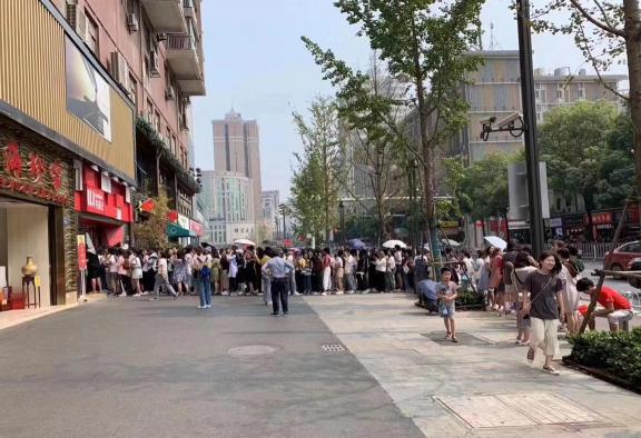 老字號(hào)與新品牌托起“十一”消費(fèi)熱