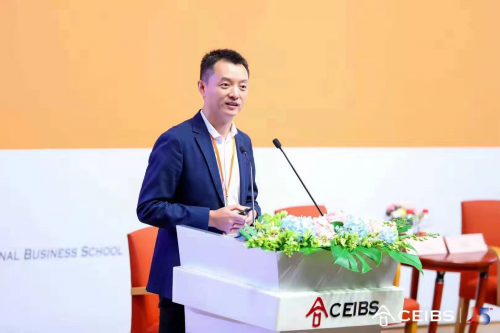 騰訊鐘翔平：汽車(chē)與信息產(chǎn)業(yè)融合發(fā)展，“以人為中心”的服務(wù)化轉(zhuǎn)型是關(guān)鍵