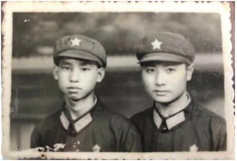 湖南19歲鐵道兵長眠四川48年，頭條尋人幫82歲哥哥找到他