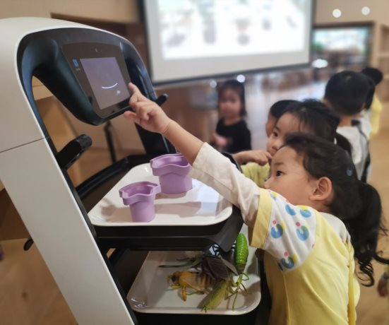 普渡科技獲“2019餐飲產(chǎn)業(yè)服務(wù)商20強(qiáng)”稱號(hào)，助力餐飲品牌高效擴(kuò)張