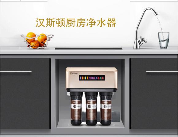 凈水器哪個牌子好 我們?yōu)槭裁磿褂脙羲鞯脑?/></p><p>漢斯頓品牌自身強(qiáng)大的研發(fā)團(tuán)隊，擁有不少凈水專利，并榮獲不少榮譽(yù)和獎項，深受業(yè)內(nèi)人士和消費者的認(rèn)可。漢斯頓為了更好回饋大眾，每年堅持各種公益活動，讓更多人群喝上健康之水。漢斯頓簽約國內(nèi)著名演員蔣欣為品牌形象大使，倡導(dǎo)漢斯頓的品牌理念，突顯漢斯頓品牌魅力和產(chǎn)品獨特的技術(shù)優(yōu)勢，將蔣欣完美的公眾形象與漢斯頓品牌結(jié)合，提升品牌知名度，致力于將漢斯頓打造成國內(nèi)凈水行業(yè)的品牌。</p><p><strong>凈水器哪個牌子好：多倫斯</strong></p><p align=
