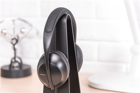 索尼WH-1000XM3、BOSE 700橫評(píng) 高人氣無(wú)線降噪耳機(jī)誰(shuí)更值？