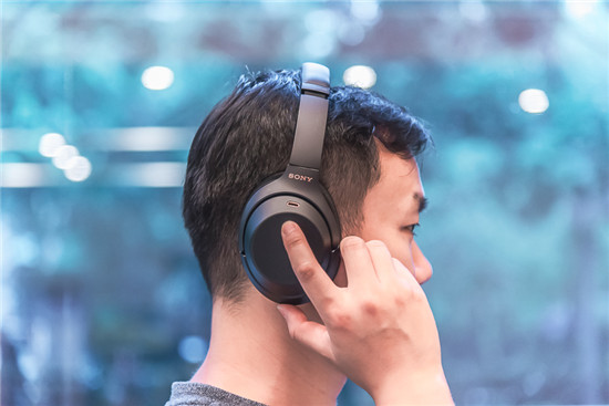 索尼WH-1000XM3、BOSE 700橫評(píng) 高人氣無(wú)線降噪耳機(jī)誰(shuí)更值？