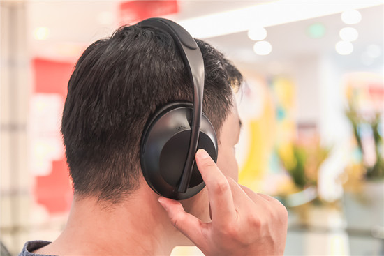 索尼WH-1000XM3、BOSE 700橫評(píng) 高人氣無(wú)線降噪耳機(jī)誰(shuí)更值？