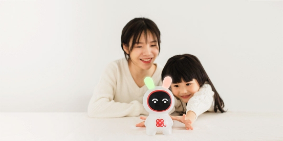 寶寶科學(xué)早教好幫手！ HUAWEI HiLink生態(tài)產(chǎn)品火火兔智能早教故事機(jī)火熱