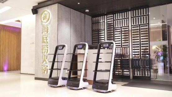 中國(guó)市場(chǎng)這么大，送餐機(jī)器人助力4萬(wàn)億餐飲業(yè)轉(zhuǎn)型