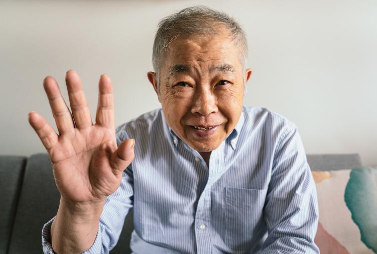 有了天貓精靈CCL僅留老人小孩在家中，我也能安心出門的秘密
