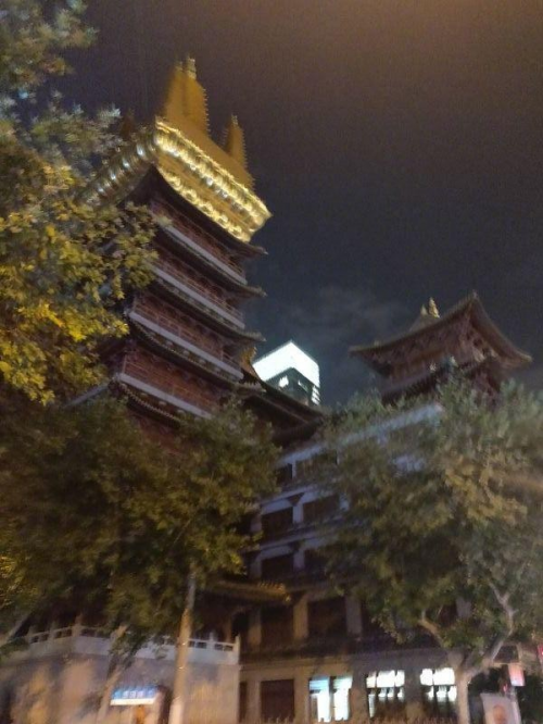 必看！教你旅游時(shí)讓鋼鐵直男從死亡視角逆襲成攝影黑馬！