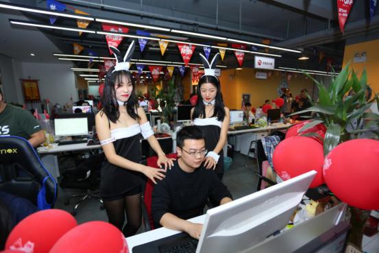 慶功宴：寧美雙11戰(zhàn)績超燃，寧美人舉杯同慶