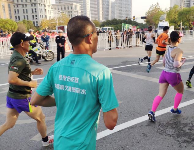 俞文清燕窩水助力2019南昌國(guó)際馬拉松，引領(lǐng)健康生活態(tài)度