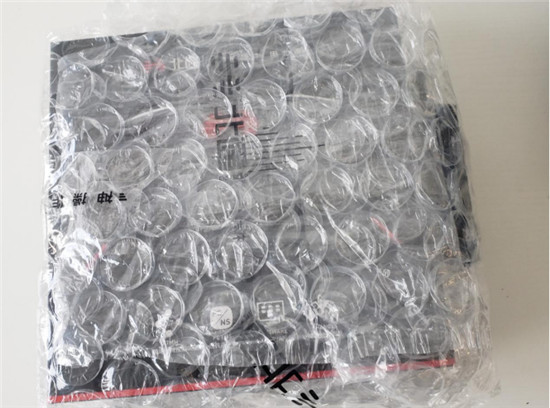 功能強(qiáng)大 北通宙斯精英手柄開箱評測