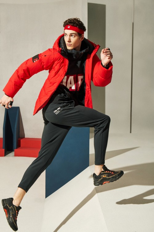 打破戶外與時尚界限，GORE-TEX INFINIUM產(chǎn)品助力運動品牌迎戰(zhàn)冬季寒流